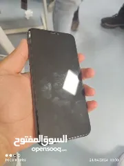  2 ايفون 11 برو ماكس نظيف