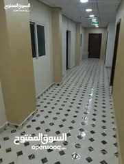  18 مكاتب حديثه وجديده  مع مصعد مطبخ  تصلح عيادات صحيه او مختبرات او شركات او محاميين او غيره من الاعمال