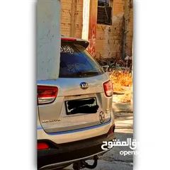  4 جيب كيا سورينتو 2016 باللون السكني