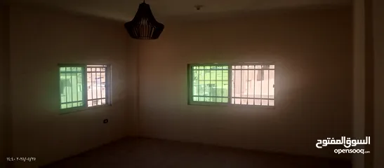  4 شقه للايجار