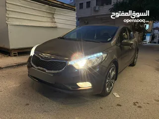  6 كيا سيراتو