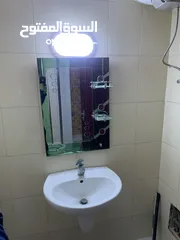  12 استديو للبيع