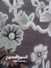 4 .سجادتين بني وبيج محفر  بحال الجديد ما فيهم أي شي