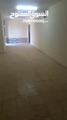  7 مخازن للايجار