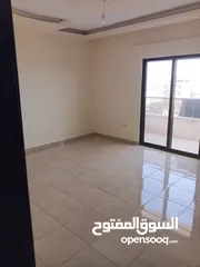  2 شقة فخمة للبيع من المالك مباشرة في منطقة ماركا غرب تقاطع نادي السباق مع شارع الحزام الدائري