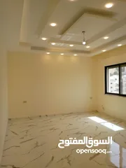  17 شقه مع رووف للبيع شفا بدران الكوم بناء جديد