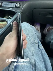  10 ايفون x ماكس للبيع مغير شاشه و مغير بطاريه ومستعمل فتره صغيرة بسعر  85دينار