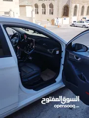  9 هيونداي ايونك كهرباء موديل 2020 وارد كوري بحالة الوكاله للبيع