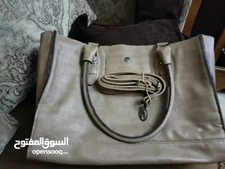  1 شنطه حريمي للبيع