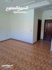  8 شقة فارغة - دابوق - 3نوم 1ماستر - 270م