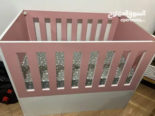  1 تخت بيبي بناتي