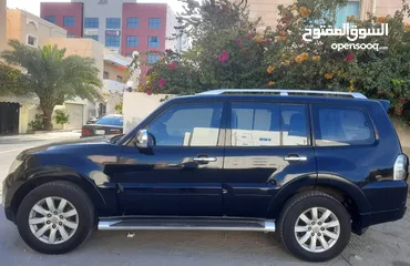  3 2011 MODEL-MITSUBISHI PAJERO -7 SEATER