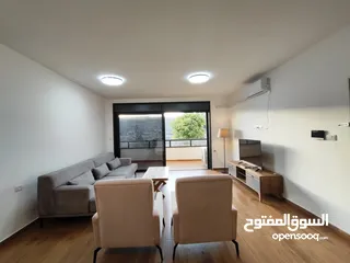  3 شقة مفروشة فخمة مع حديقة خاصة للإيجار في عين منجد