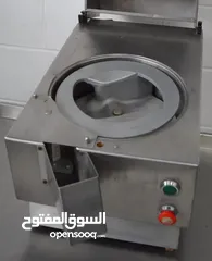  3 قطاعة بطاطا اوروبية حديثة جديدة استعمال اسبوع فقط بسرعة تقطيع 30 كيلو في الدقيقة الواحدة