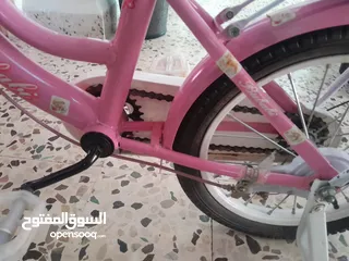  5 بسكليت للاطفال للبيع وردي بناتي للعمر من 7 لعمر 11