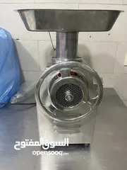  3 مفرمه لحمه TK 22 ومنشار لحمه إيطالي