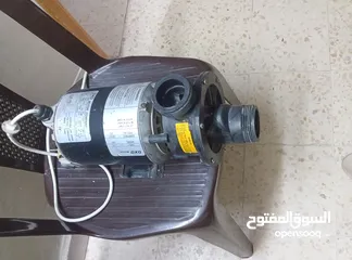  7 مضخة ماء وحد حصان نوع DXDشغال فحص كامل لسه وكالة البيع في الزرقاء والسعر مناسب العنوان الزرقاء