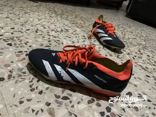  2 حذاء رياضي ماركة اديداسpredator