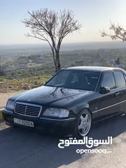  7 Mercedes c200