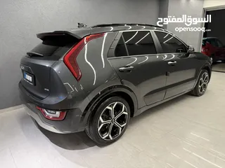  6 كيا نيرو 2022