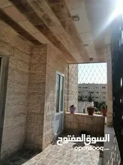  8 شقة طابق رابع للبيع في الصريح خلف مسجد رياض الصالحين