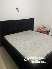  4 تخت مجوز كبير