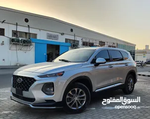  2 Hyundai Santafe 2019