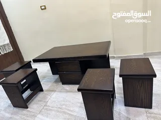  1 طاولة ضيوف او معيشه