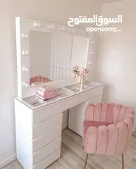  4 كرسي تواليت موديلات كلاسيكيه