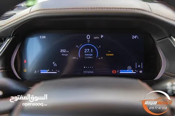  7 الان لدى رويال موتورز   Jeep Grand Cherokee L 2021 Summit