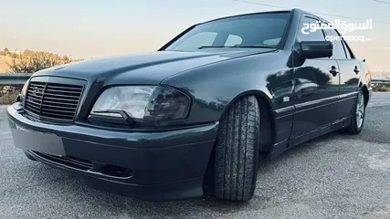 4 مرسيدس سي 180 البيع أقساط فقط  لو سمحتو اصدقائي اقرأوا الأعلان قبل التصال