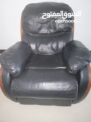  1 Urgently Selling Used Recliner !!!!