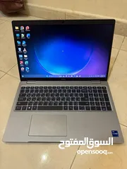  1 Dell latitude 5530 12 gen core i7 512gb