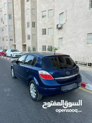  4 اوبل استرا قير عادي من اجمل السيارات من نوع اوبل