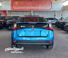  5 TOYOTA PRIUS HYBRID LIMITED 2022(تويوتا بريوس ليمتيد هايبرد 2022 )
