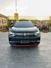  7 ‏Volkswagen ID6 black edition