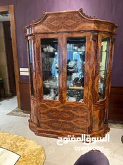  2 بوفيه + بيرو مع مرآة خشب مستورد بحالة الجديد