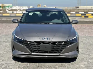  2 Hyundai Elantra 2022