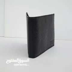  7 محفظة HUGO BOSS جلد طبيعي 100% جديده مميزة