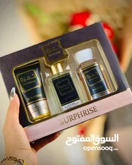  2 بكجات عطور كوبي وان  بكجات العنايه بالجسم والشعر متوفره كما موضح بالصوره