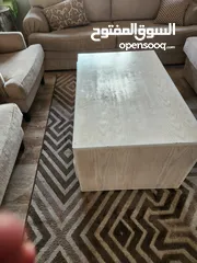  2 طاولة وسط مع طربيزات سيرفس.جيد جدا .سهلة الاستعمال