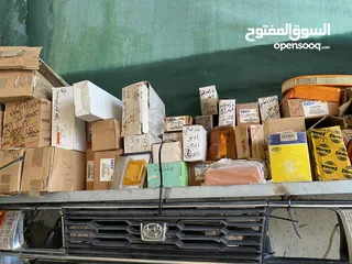  1 اضوية سيارات جديدة بالكرتونة