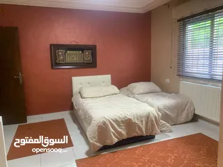  9 شقه شبه أرضى قرب دوار الجاذبية