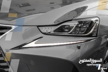  3 Lexus IS300H 2018 - للبيع