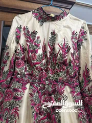  6 فساتين سهرة للبيع بحالة ممتازة وموديلات مميزة