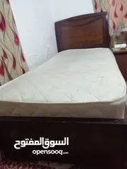  2 تخت مع فرشه للبيع
