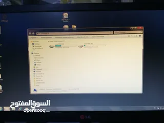  1 شاشة كمبيوترLG20انش مونيتورLEDمع نحولها الأصلي مدخلVGAبحاله ممتازه عالفحص شغاله100%