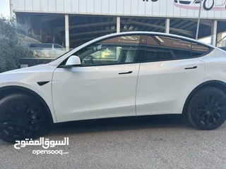  19 TESAL MODEL Y LONG RANGE DUILMOTOR 2023