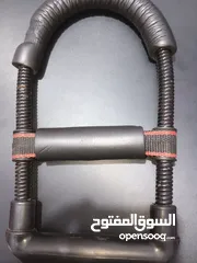  1 جهاز تقوية السواعد بسعر مغري مريح لليد وسهل الاستخدام