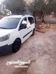  9 بيجو بارتنر
